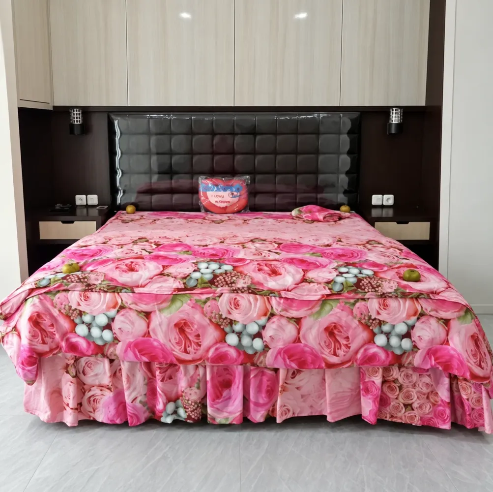 Tn. Y & Tn. P — Casavilla & Gg. Aman — bedroom (1/3)