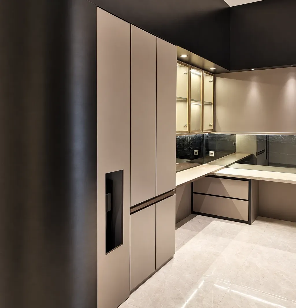 Mr. W — Bagya City Raffle — bedroom (1/32)