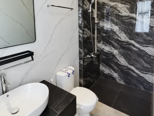 Tn. D — Santafe — bathroom (1/17)