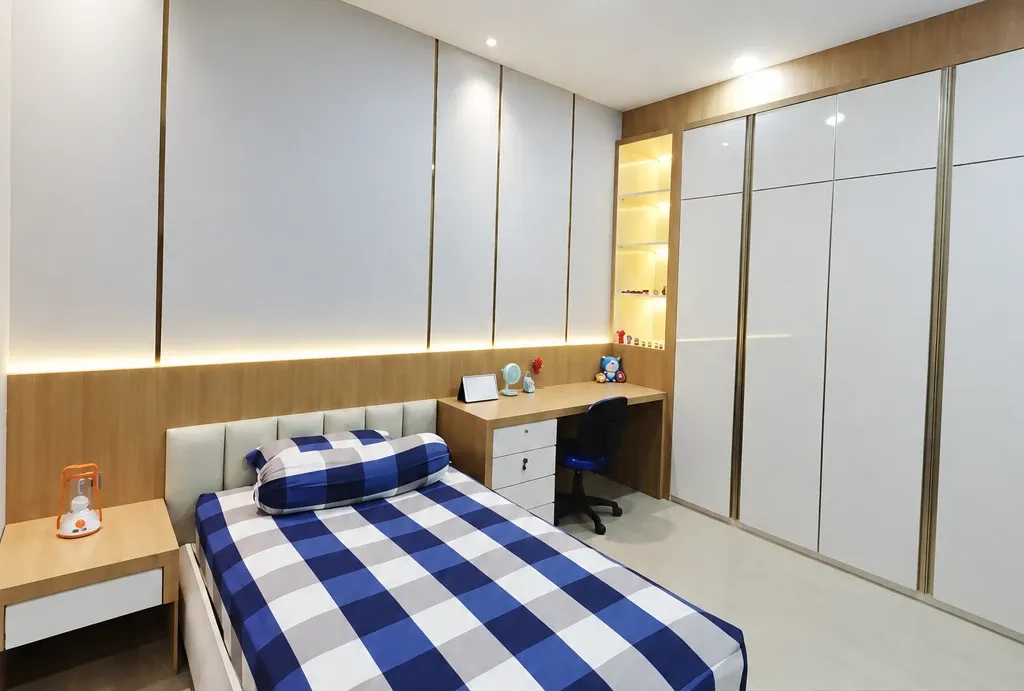 Mr. W — Bagya City Raffle — bedroom (4/32)