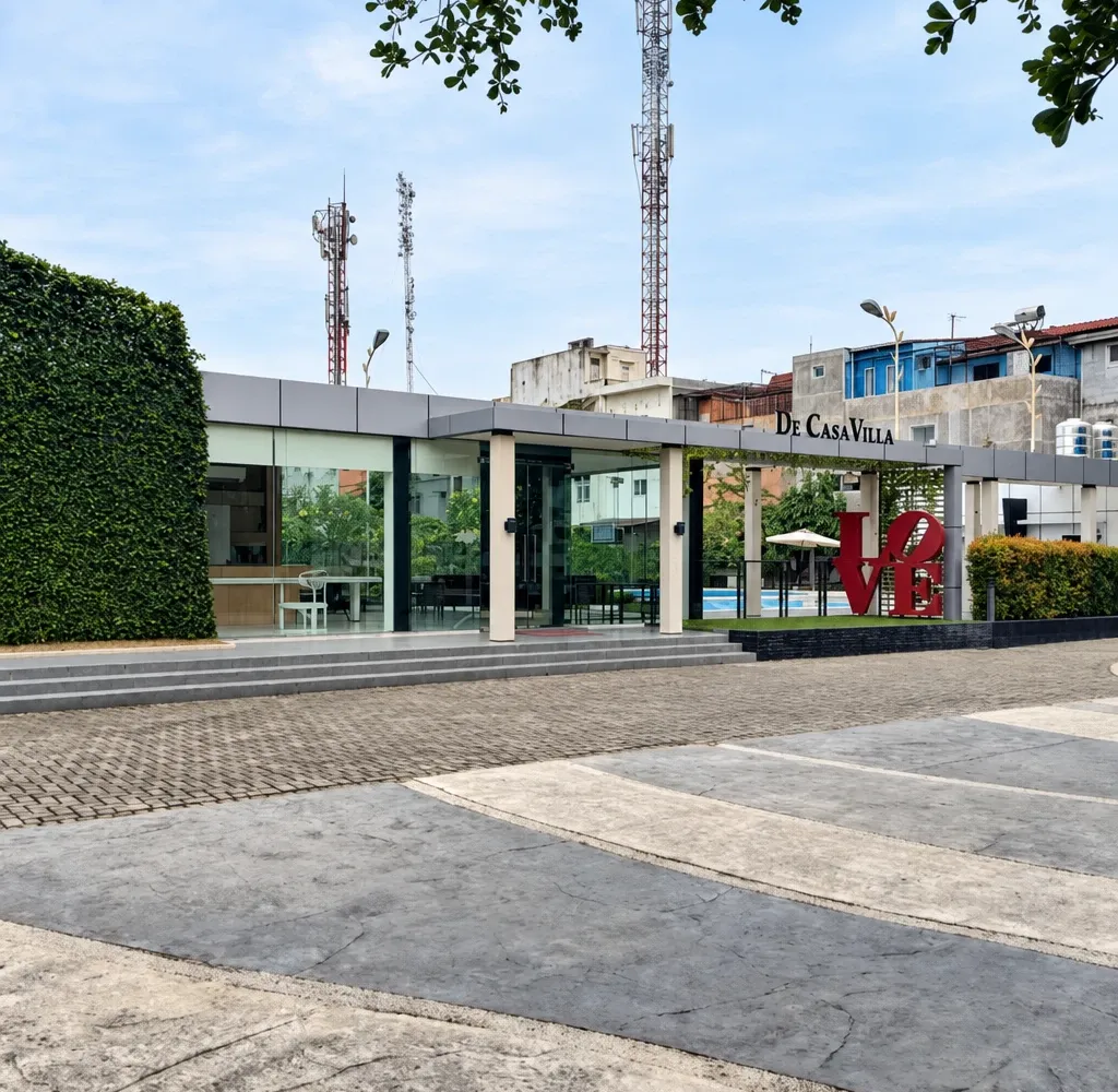 Mr. D — De Casavilla — facade (4/5)