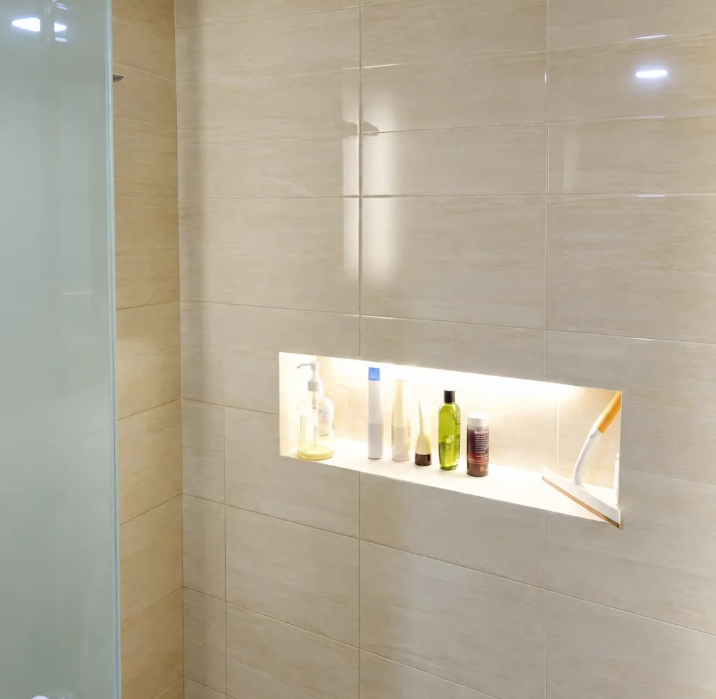 Mrs. Y — Gb. Joshua — bathroom (7/7)